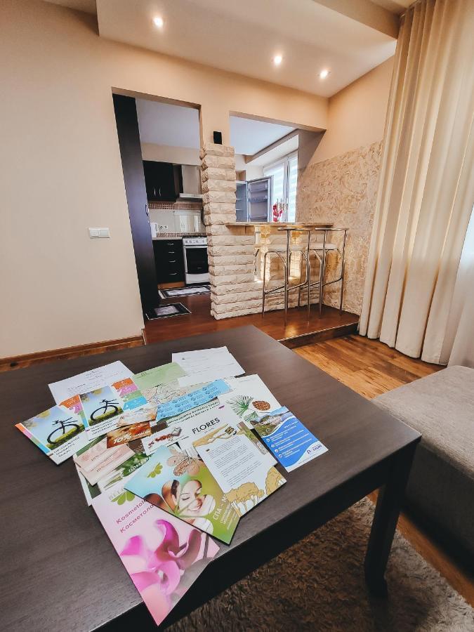 Oksanos Apartamentai Druskininkuose Apartment Druskininkai Luaran gambar